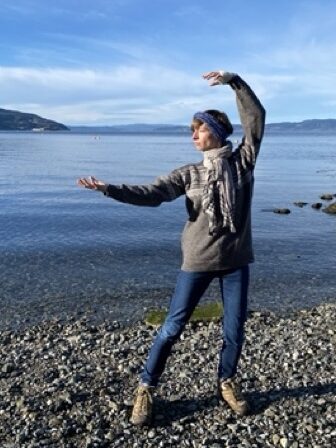 Clara Johanna practicing Qi Gong at Korsvika beach in Lade, Trondheim